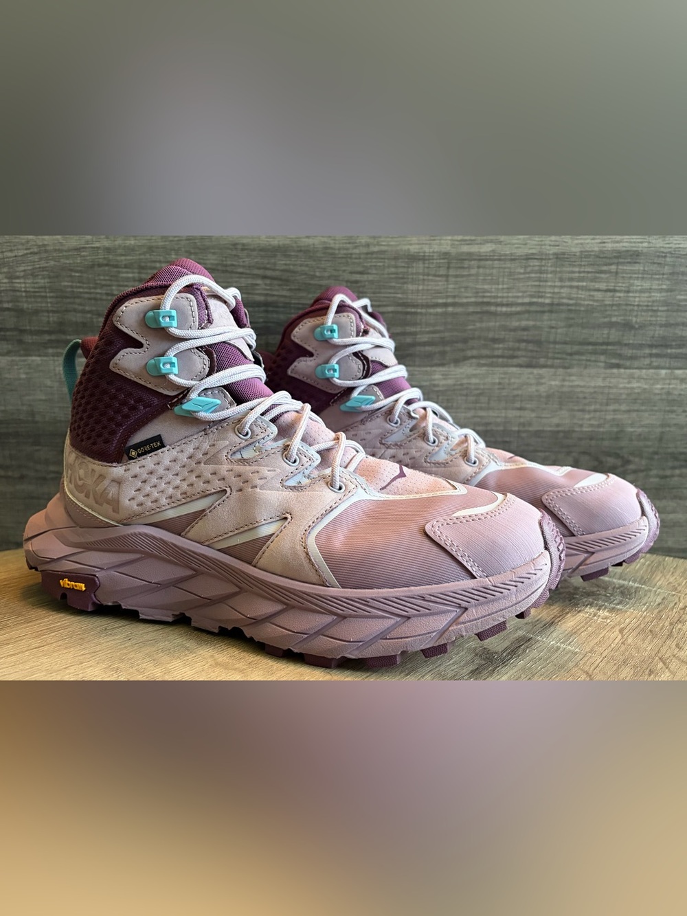 HOKA Anacapa Mid GTX Hiking Boots Womens 8B Elderberry GORE-TEX Waterproof